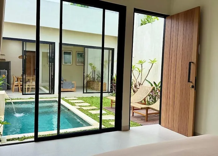 Modern 1br Pool View Walk To Legian
