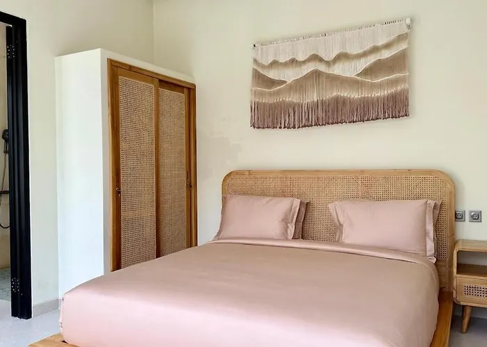 Modern 1br Pool View Walk To Apartamento
